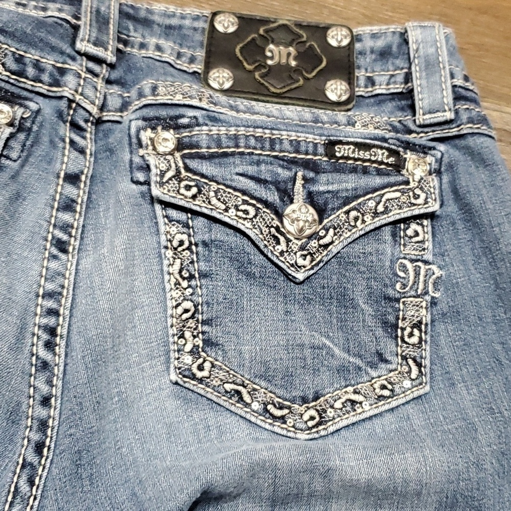 Miss me embellished pocket flap style silver denim medium wash signature boot